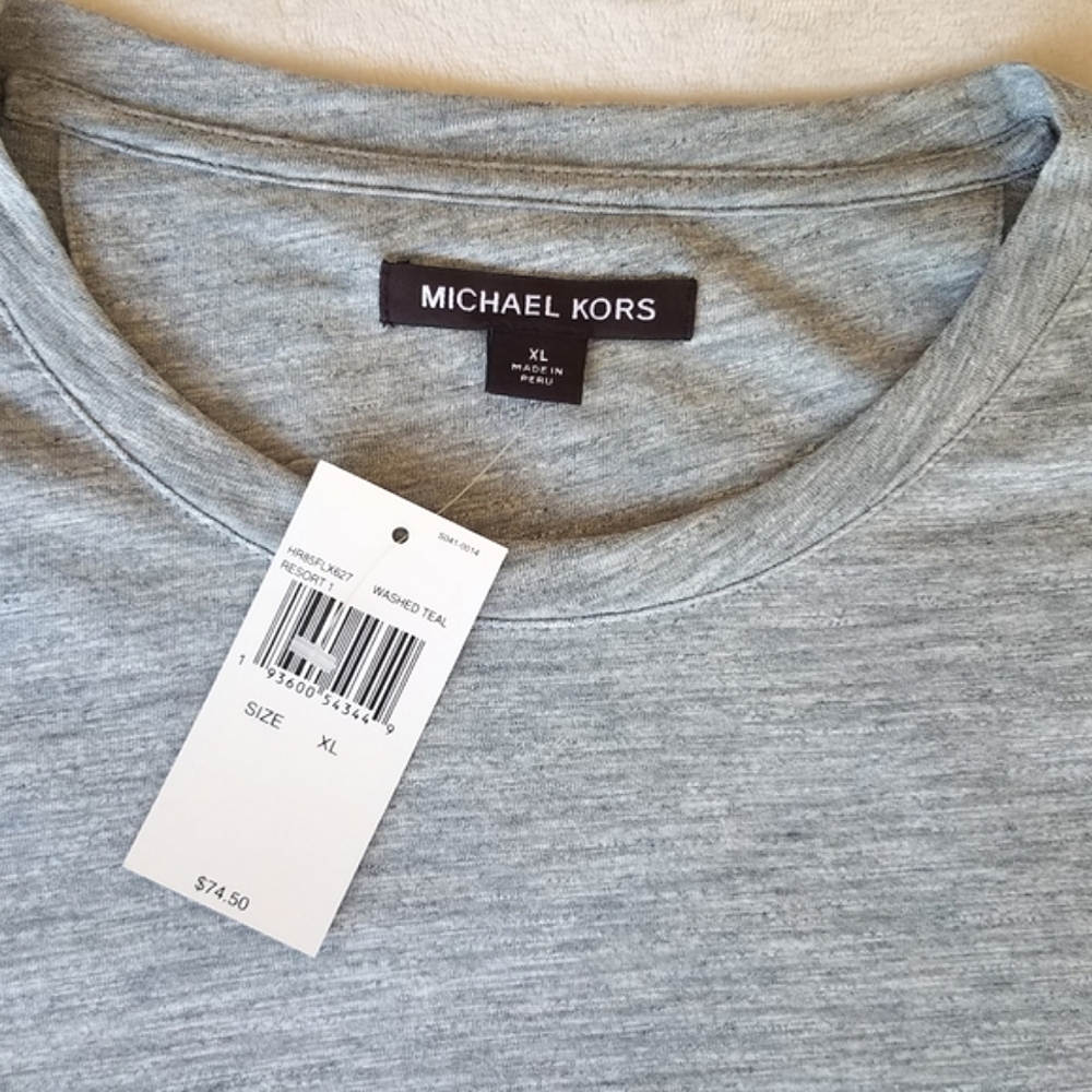 Michael Kors Embroidered Logo Long Sleeve Crewneck Shirt - Picture 5 of 7